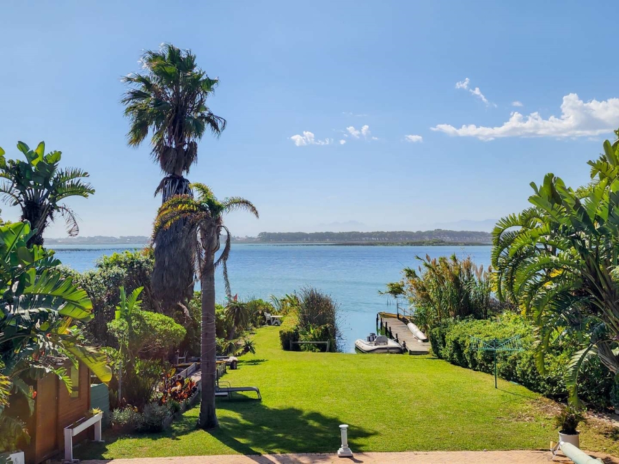 To Let 3 Bedroom Property for Rent in Zeekoevlei Western Cape